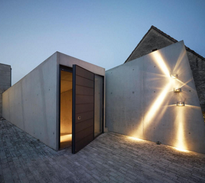 Exterior lamps